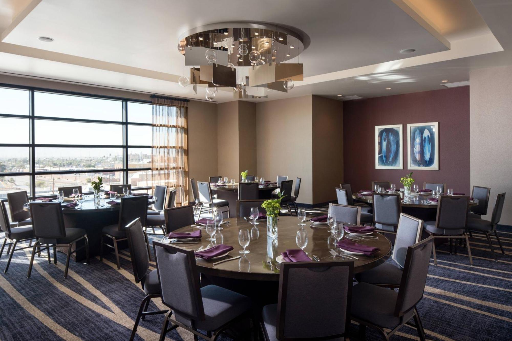 Courtyard By Marriott Phoenix Downtown Exterior foto