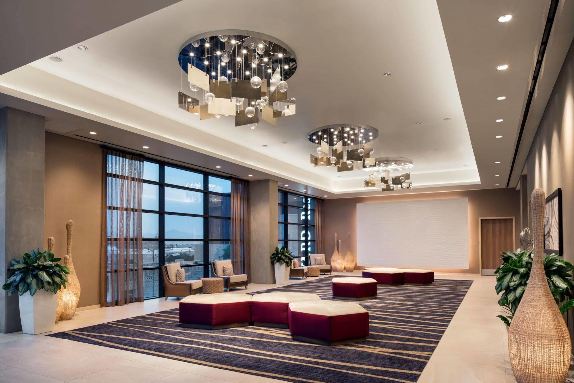 Courtyard By Marriott Phoenix Downtown Exterior foto